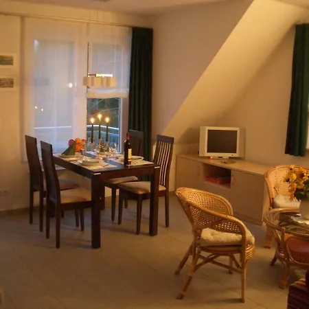 شقة Steinbock-ferienwohnungen *